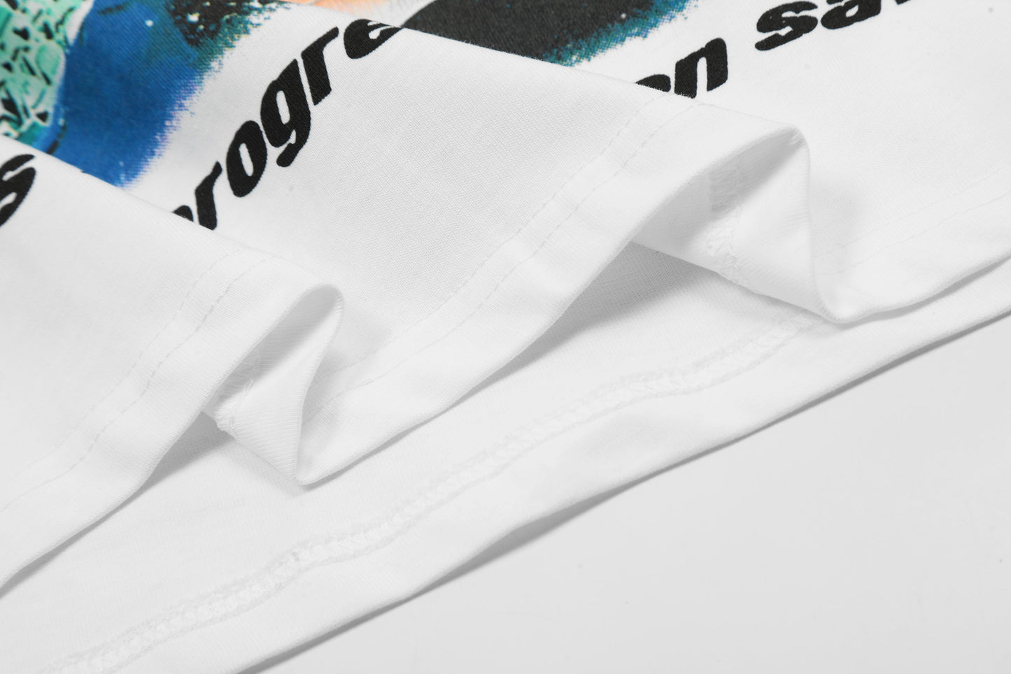 HE new fashion T-shirt